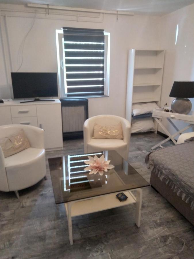 Apartment Erceg Πόρετς Εξωτερικό φωτογραφία