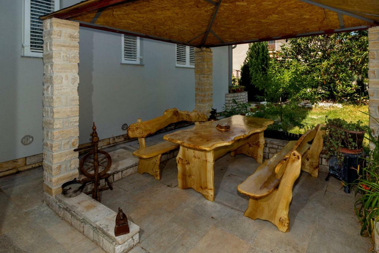 Apartment Erceg Πόρετς Εξωτερικό φωτογραφία