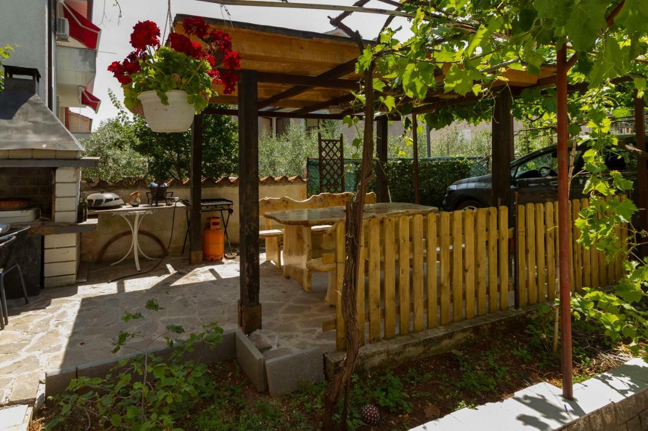 Apartment Erceg Πόρετς Εξωτερικό φωτογραφία